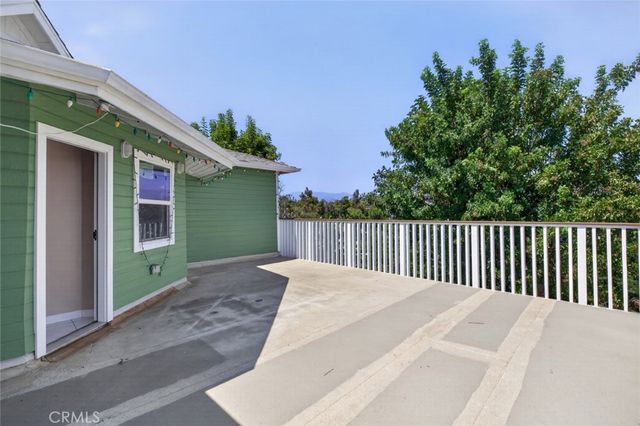 787 Terrace 49, Los Angeles, CA 90042