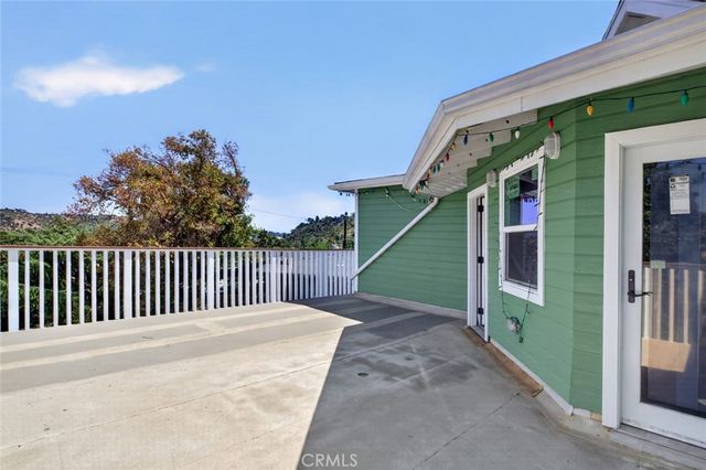 787 Terrace 49, Los Angeles, CA 90042
