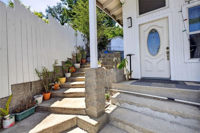 787 Terrace 49, Los Angeles, CA 90042