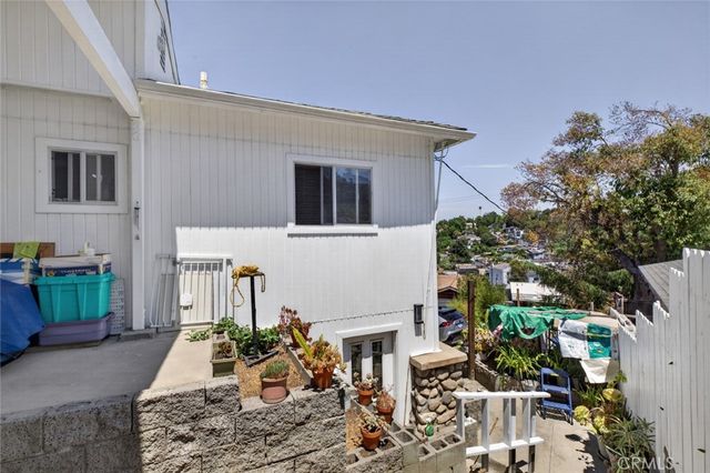 787 Terrace 49, Los Angeles, CA 90042