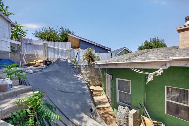 787 Terrace 49, Los Angeles, CA 90042