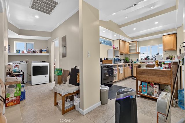 787 Terrace 49, Los Angeles, CA 90042