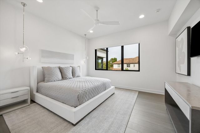 5602 Cedar Creek Drive, Houston, TX 77056