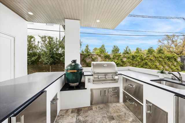 5602 Cedar Creek Drive, Houston, TX 77056