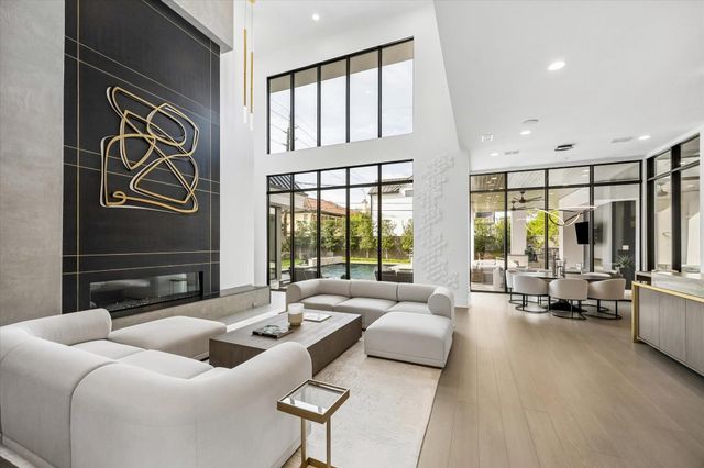 5602 Cedar Creek Drive, Houston, TX 77056