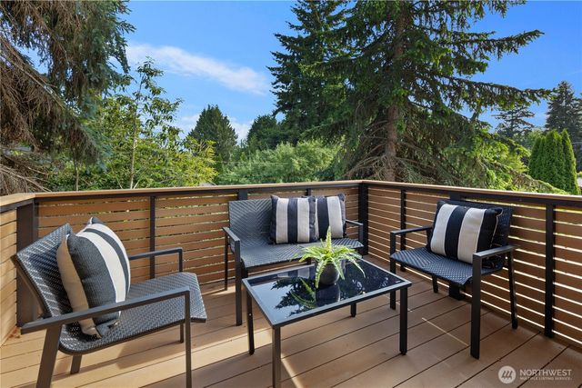 8625 30th Avenue SW, Seattle, WA 98126