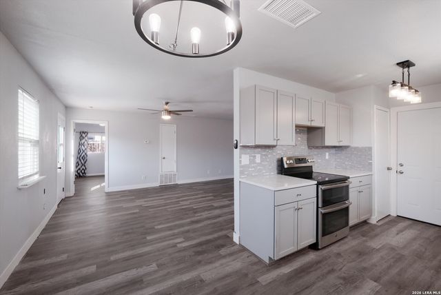 5527 Colewood St, San Antonio, TX 78233