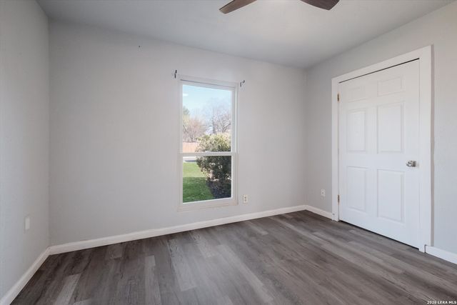 5527 Colewood St, San Antonio, TX 78233