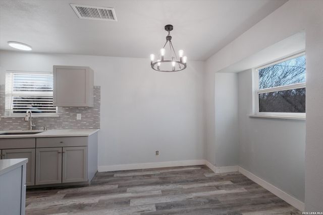 5527 Colewood St, San Antonio, TX 78233