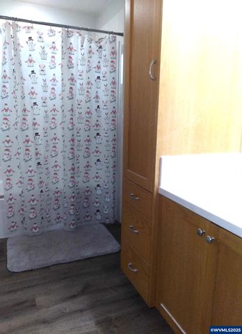 3714 Lafayette St SE, Albany, OR 97322