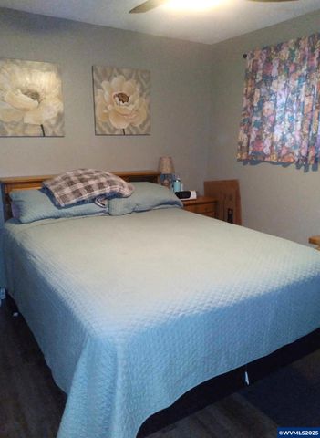 3714 Lafayette St SE, Albany, OR 97322