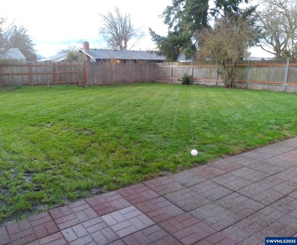 3714 Lafayette St SE, Albany, OR 97322