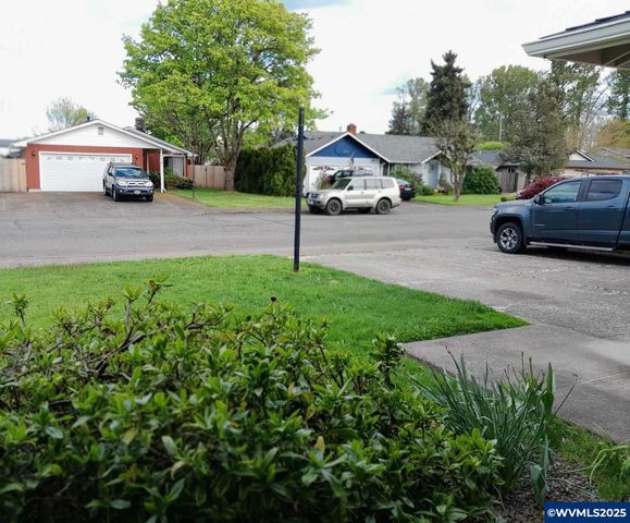 3714 Lafayette St SE, Albany, OR 97322