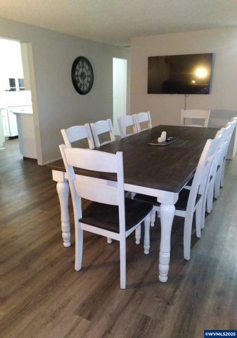 3714 Lafayette St SE, Albany, OR 97322