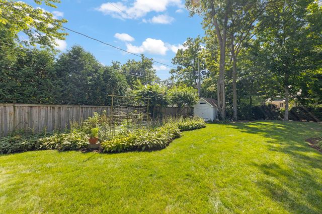 1008 Anne Road, Naperville, IL 60540