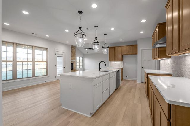 5048 Prairie Rose Way, Versailles, KY 40383