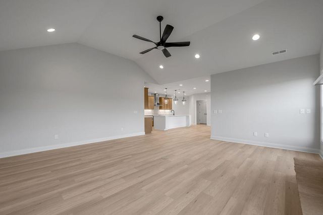 5048 Prairie Rose Way, Versailles, KY 40383