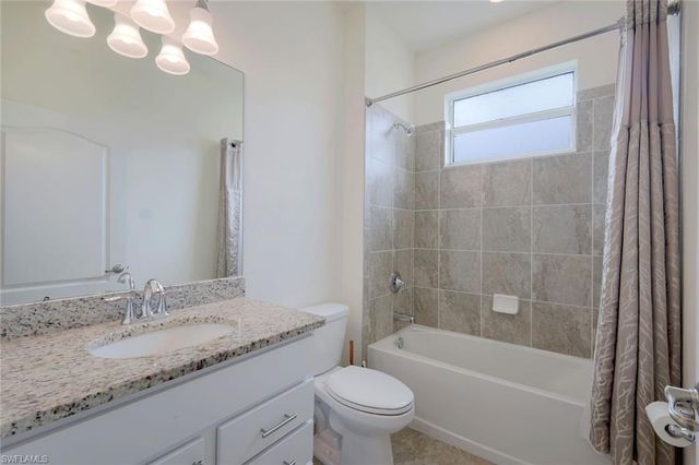 4234 Bluegrass DR, Fort Myers, FL 33916