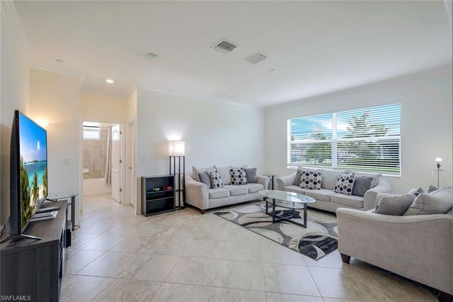 4234 Bluegrass DR, Fort Myers, FL 33916