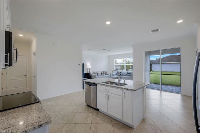4234 Bluegrass DR, Fort Myers, FL 33916