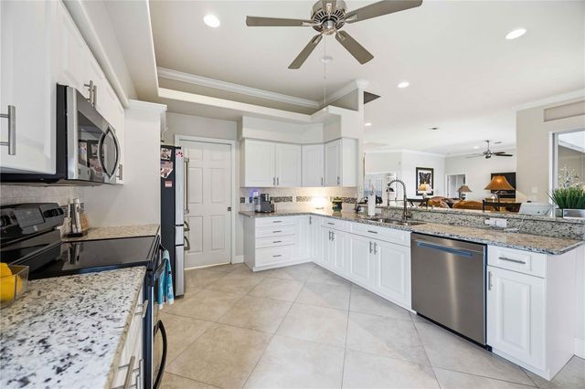 32 MEDALIST COURT, Rotonda West, FL 33947