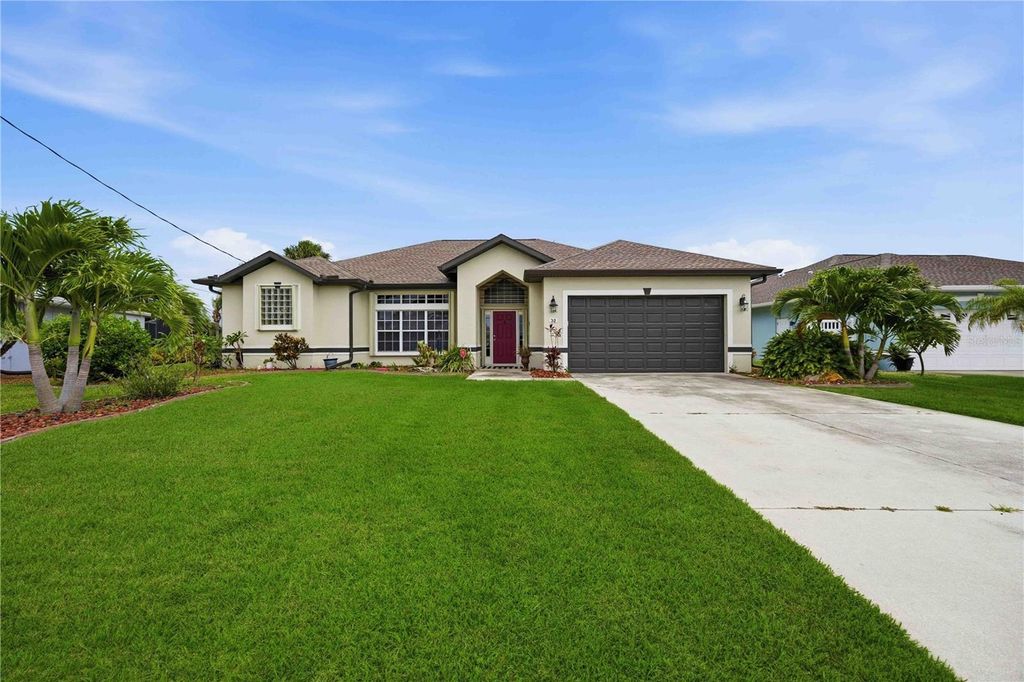 32 MEDALIST COURT, Rotonda West, FL 33947