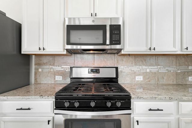 139 Palm DR, Buda, TX 78610