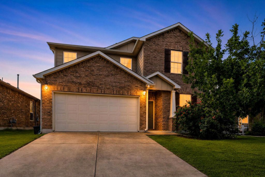139 Palm DR, Buda, TX 78610
