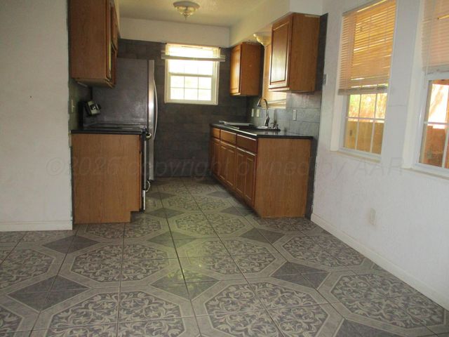 2033 IRIS Street, Amarillo, TX 79107