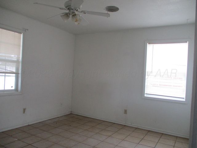 2033 IRIS Street, Amarillo, TX 79107