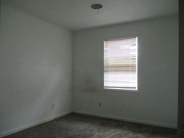 2033 IRIS Street, Amarillo, TX 79107