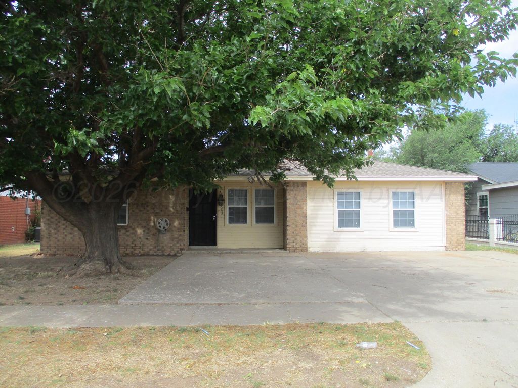 2033 IRIS Street, Amarillo, TX 79107