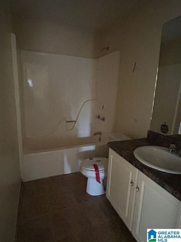 108 COLONIAL CIRCLE, Clanton, AL 35045