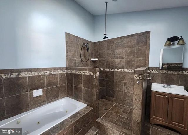 42 TILBURY RD, Salem, NJ 08079