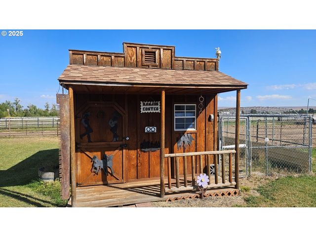 82757 JOSEPH Hwy, Joseph, OR 97846