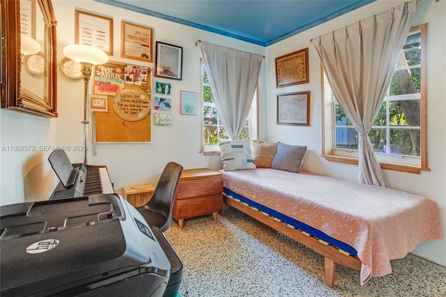 931 SW 29th St, Fort Lauderdale, FL 33315