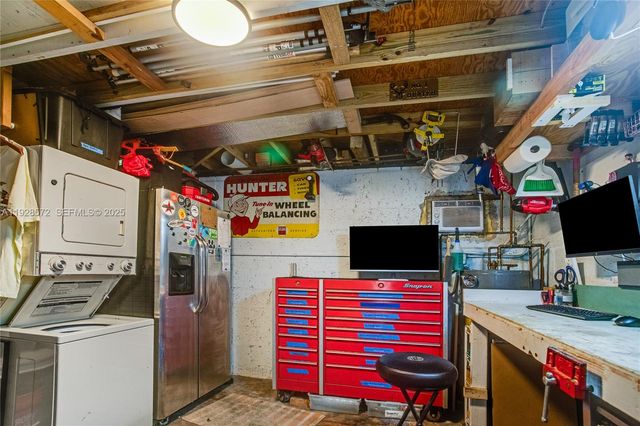 931 SW 29th St, Fort Lauderdale, FL 33315