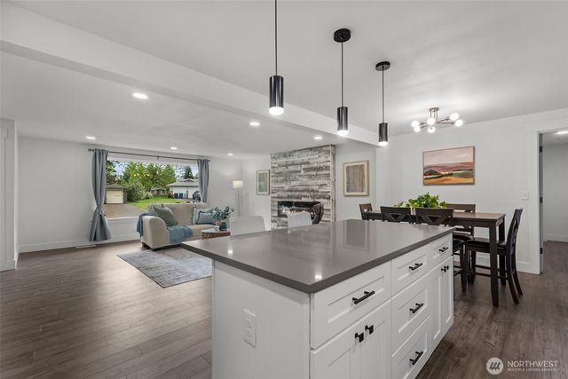 14912 SE 270th Place, Kent, WA 98042