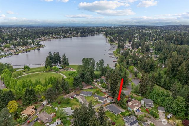 14912 SE 270th Place, Kent, WA 98042