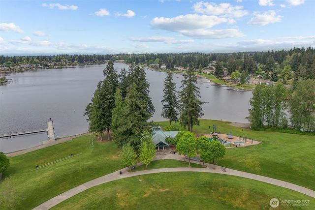 14912 SE 270th Place, Kent, WA 98042