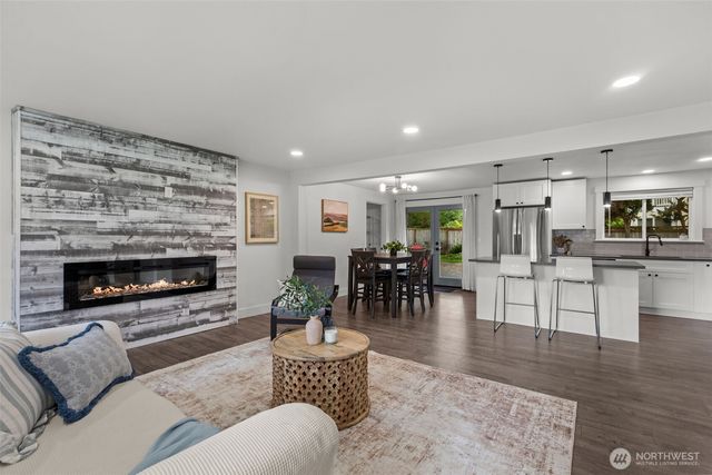14912 SE 270th Place, Kent, WA 98042