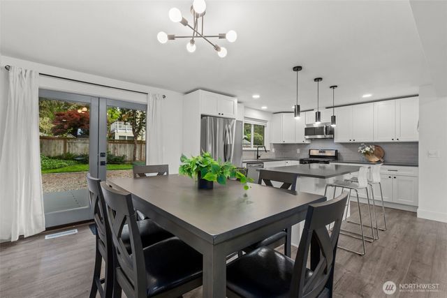 14912 SE 270th Place, Kent, WA 98042