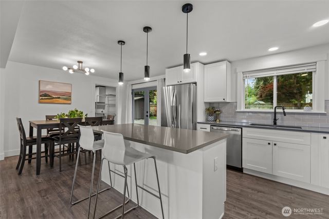 14912 SE 270th Place, Kent, WA 98042