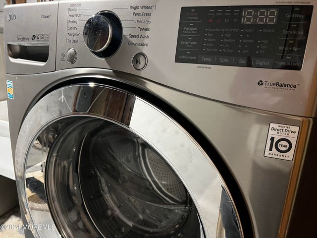 499 W Park Avenue, Oakhurst, NJ 07755