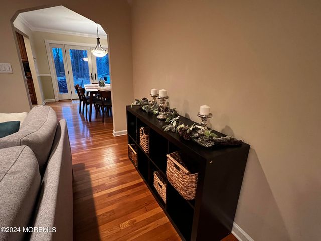 499 W Park Avenue, Oakhurst, NJ 07755