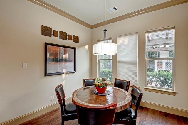 7 Shearling Court, Spring, TX 77389