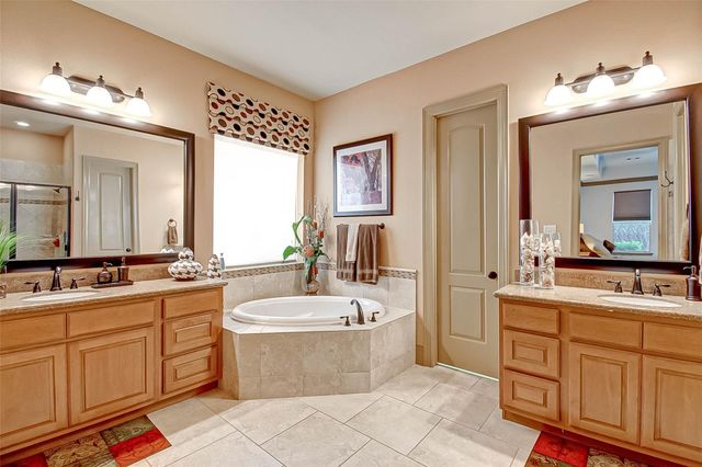 7 Shearling Court, Spring, TX 77389
