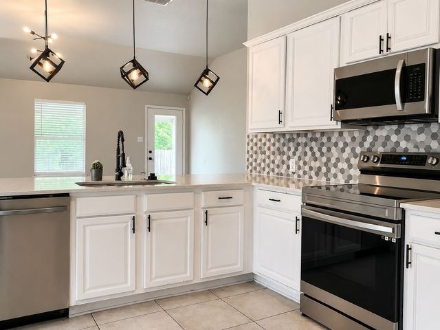429 Angler Drive, Crowley, TX 76036