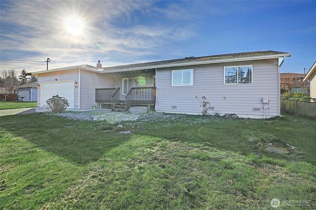 1952 SE Camano Drive, Camano Island, WA 98282