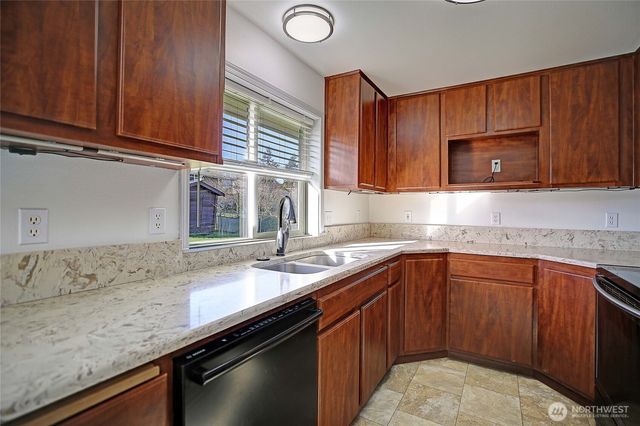 1952 SE Camano Drive, Camano Island, WA 98282